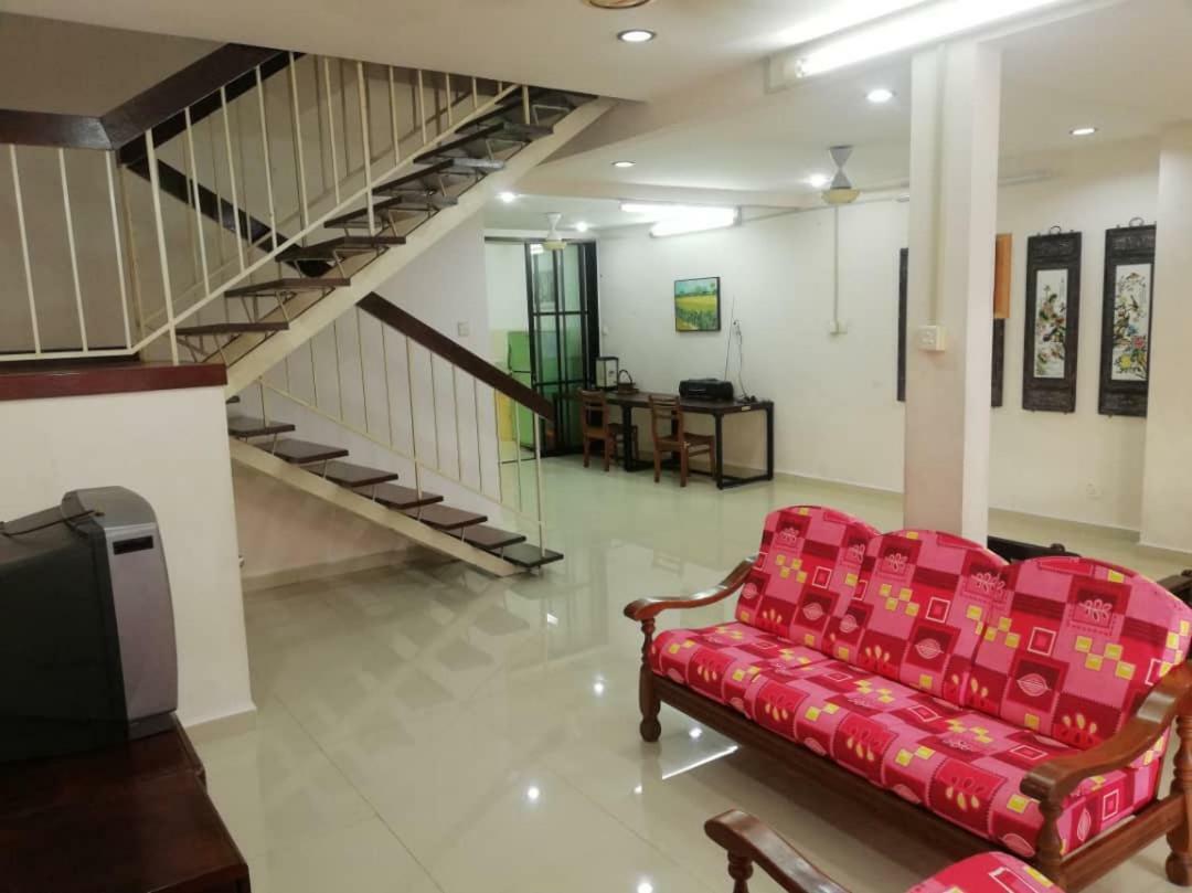 Sweethome For Travelers Seremban Exterior photo
